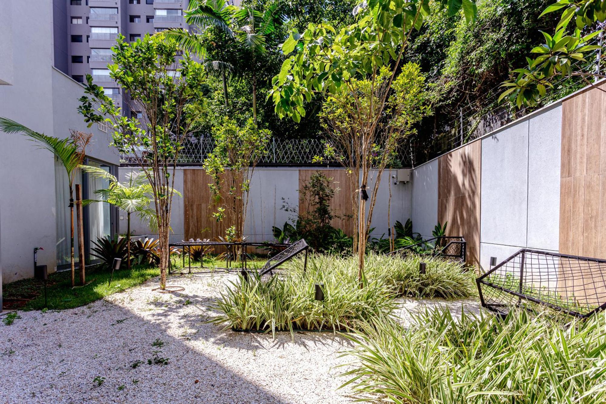 Moderno Em Pinheiros Com Ac | Brazilian Corner * São Paulo